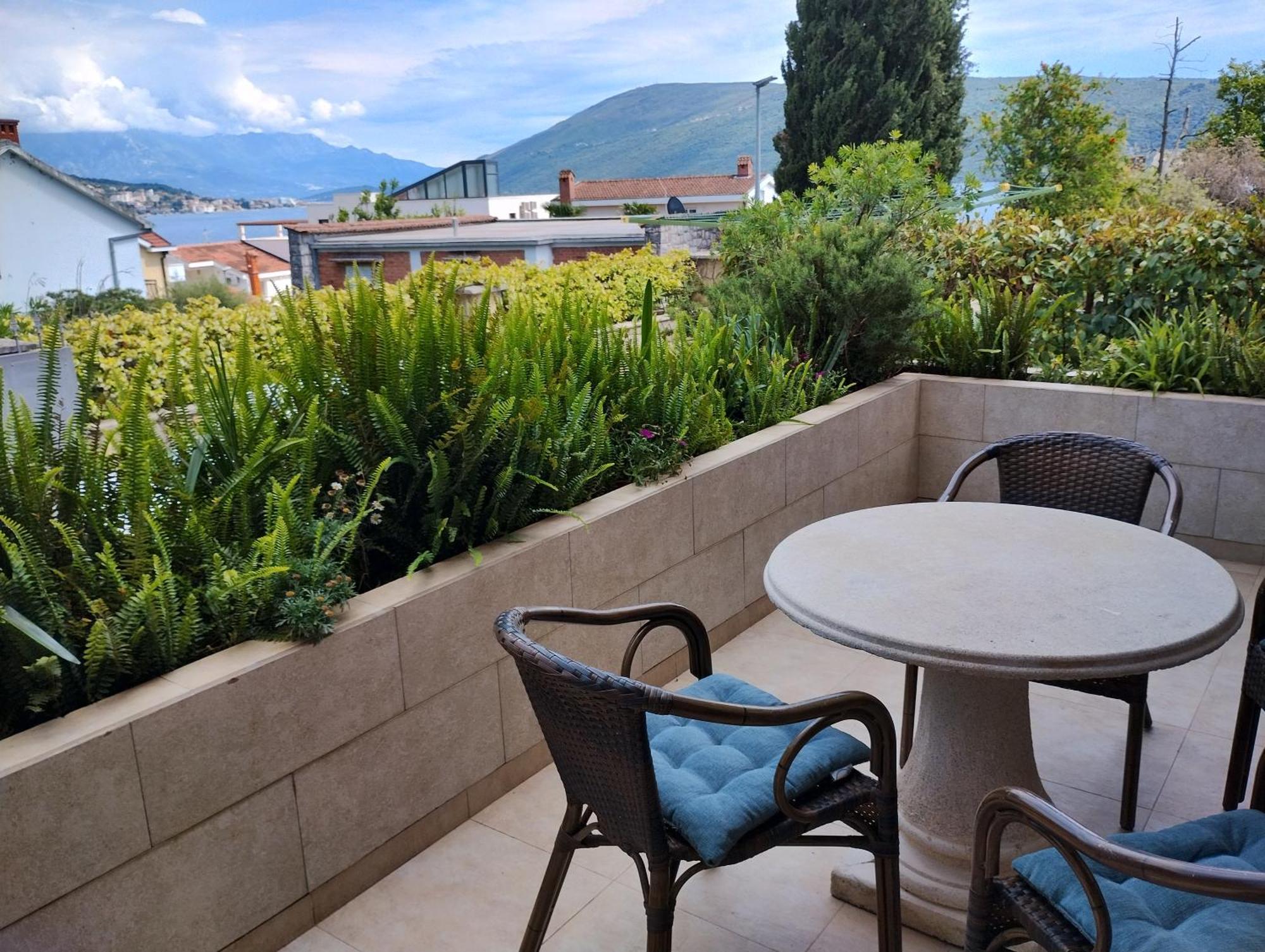 Monteview Duplex Villa Herceg Novi Bagian luar foto
